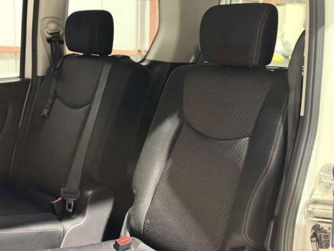 セレナ2.0 ハイウェイスター 4WD　防錆塗装4WD 2000