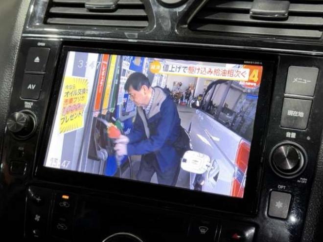 セレナ2.0 ハイウェイスター 4WD　防錆塗装4WD 2000