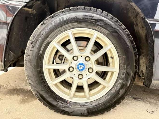 セレナ2.0 ライダー Jパッケージ 4WD　防錆塗装4WDTVナビBカメETC夏冬タイヤ 2000