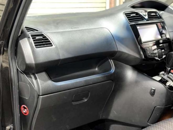 セレナ2.0 ハイウェイスター アドバンストセーフティ パッケージ 4WD　防錆塗装4WD 2000