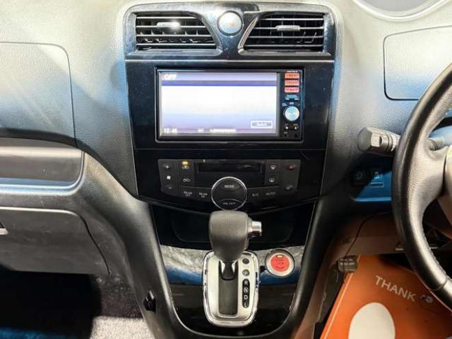 セレナ2.0 ハイウェイスター アドバンストセーフティ パッケージ 4WD　防錆塗装4WD 2000