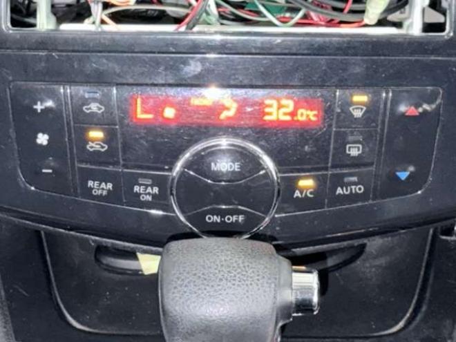 セレナ2.0 ハイウェイスター 4WD　防錆塗装4WDスマキー 2000