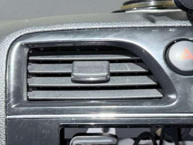 セレナ2.0 ハイウェイスター 4WD　防錆塗装4WDスマキー 2000