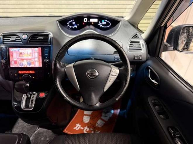 セレナ2.0 ハイウェイスター アドバンストセーフティ パッケージ 4WD　防錆塗装4WDTVナビBカメ後席モニタ夏冬タイヤ 2000