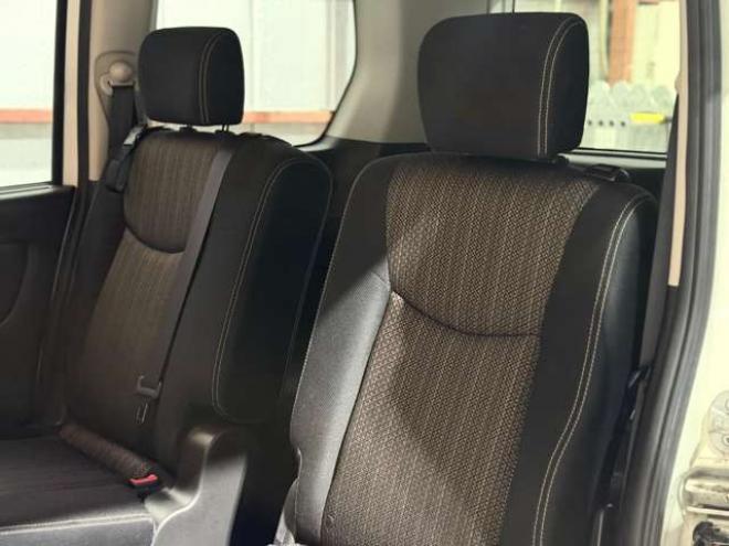 セレナ2.0 ハイウェイスター Vセレクション+Safety 4WD　防錆塗装4WDTVナビBカメエンスタ後席モニタ 2000