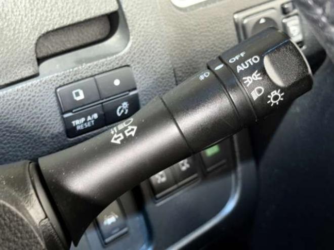 セレナ2.0 ハイウェイスター Vセレクション+Safety 4WD　防錆塗装4WDTVナビBカメエンスタ後席モニタ 2000