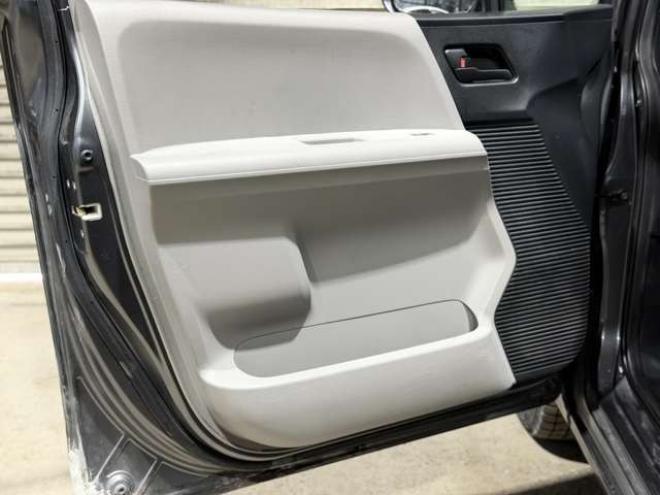 フリード1.5 G エアロ 4WD　防錆塗装4WDキーレスCDエンスタETC夏冬タイヤ 1500