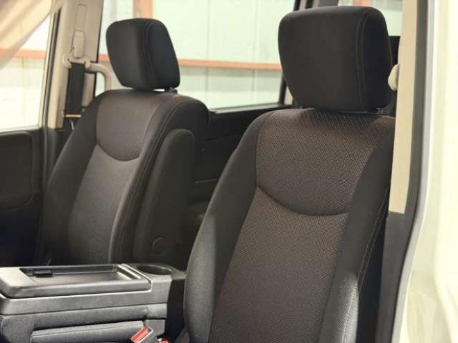 セレナ2.0 ハイウェイスター 4WD　防錆塗装4WDTVナビBカメ後席モニタETCドラレコ 2000