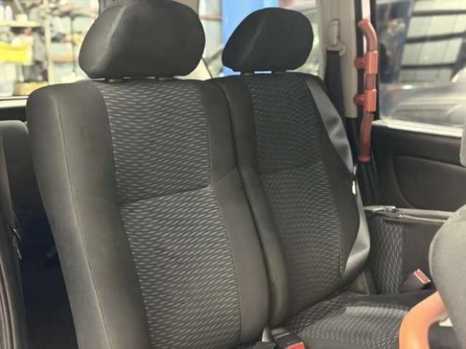 セレナ2.0 20S アンシャンテ 送迎タイプ オートステップ仕様 4WD　防錆塗装4WDスマキーCD 2000