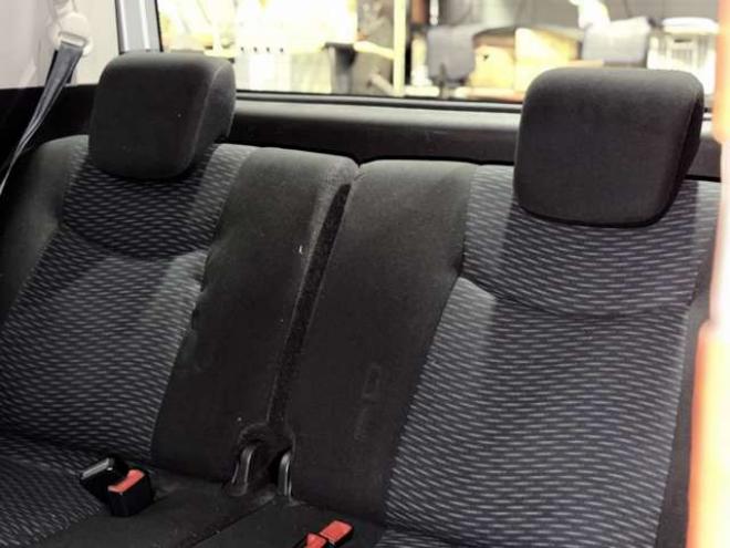 セレナ2.0 20S アンシャンテ 送迎タイプ オートステップ仕様 4WD　防錆塗装4WDスマキーCD 2000