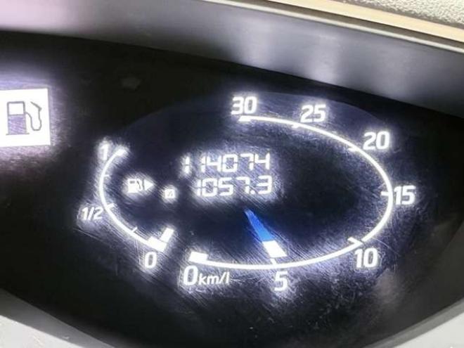 セレナ2.0 20S アンシャンテ 送迎タイプ オートステップ仕様 4WD　防錆塗装4WDスマキーCD 2000