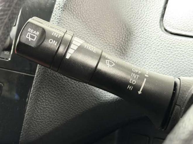 セレナ2.0 20S アンシャンテ 送迎タイプ オートステップ仕様 4WD　防錆塗装4WDスマキーCD 2000