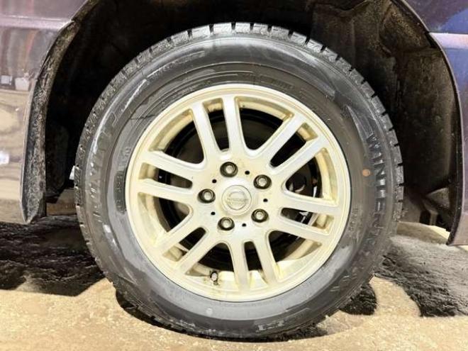 セレナ2.0 ハイウェイスター 4WD　防錆塗装4WDTVナビBカメエンスタ夏冬タイヤ 2000