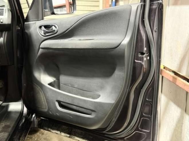 セレナ2.0 ハイウェイスター 4WD　防錆塗装4WDTVナビBカメエンスタ夏冬タイヤ 2000