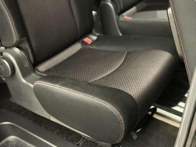 セレナ2.0 ハイウェイスター 4WD　防錆塗装4WDTVナビBカメエンスタ夏冬タイヤ 2000