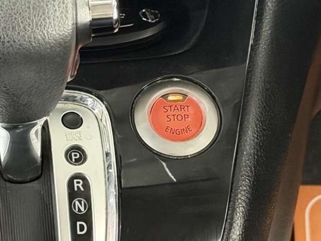 セレナ2.0 ハイウェイスター 4WD　防錆塗装4WDTVナビBカメエンスタ夏冬タイヤ 2000