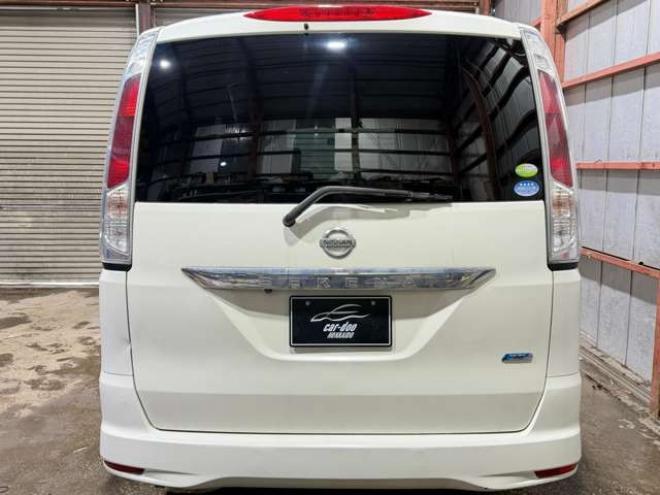 セレナ2.0 ハイウェイスター 4WD　防錆塗装4WDTVナビBカメ 2000