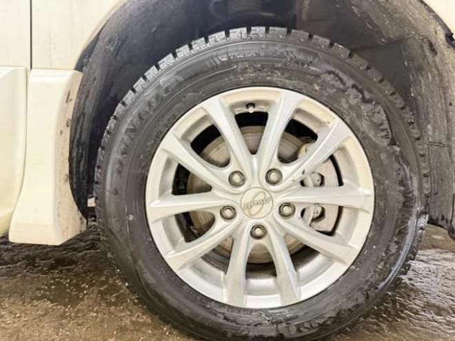 セレナ2.0 ハイウェイスター 4WD　防錆塗装4WDTVナビBカメ 2000