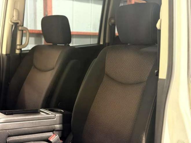 セレナ2.0 ハイウェイスター 4WD　防錆塗装4WDTVナビBカメ 2000