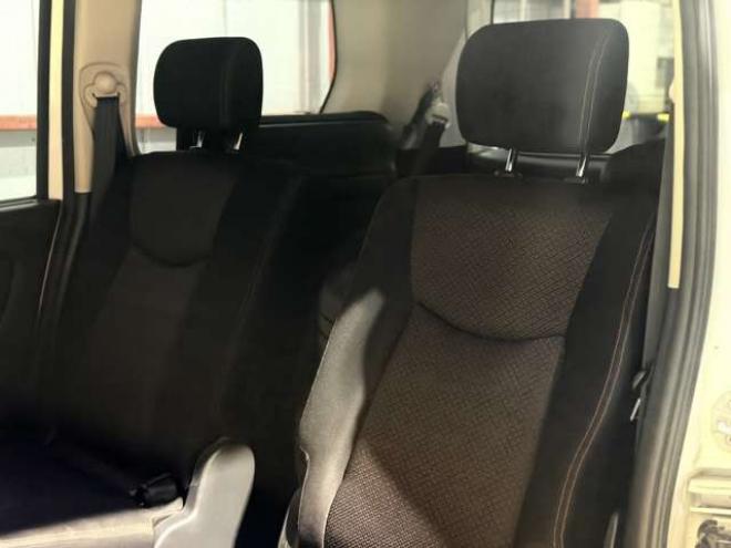 セレナ2.0 ハイウェイスター 4WD　防錆塗装4WDTVナビBカメ 2000