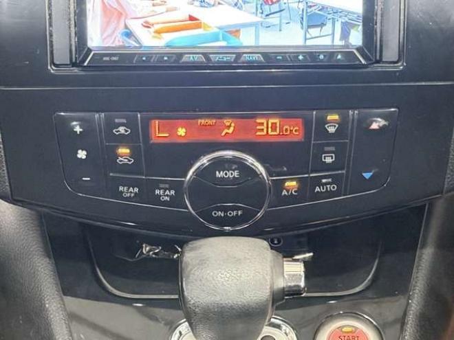 セレナ2.0 ハイウェイスター 4WD　防錆塗装4WDTVナビBカメ 2000