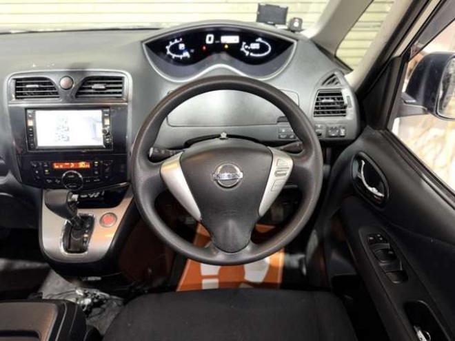 セレナ2.0 20X 4WD　防錆塗装4WDTVナビBカメ後席モニタ 2000