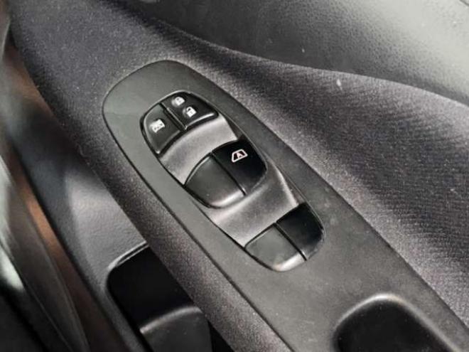 セレナ2.0 20X 4WD　防錆塗装4WDTVナビBカメ後席モニタ 2000