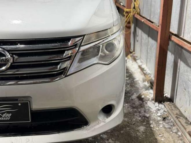 セレナ2.0 20X 4WD　防錆塗装4WDラジオナビETC 2000