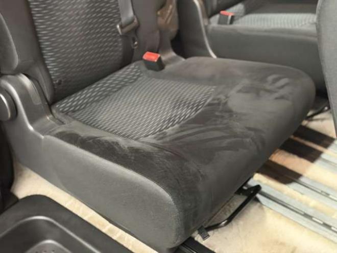 セレナ2.0 20S 4WD　防錆塗装4WDキーレスCDETC夏冬タイヤ 2000