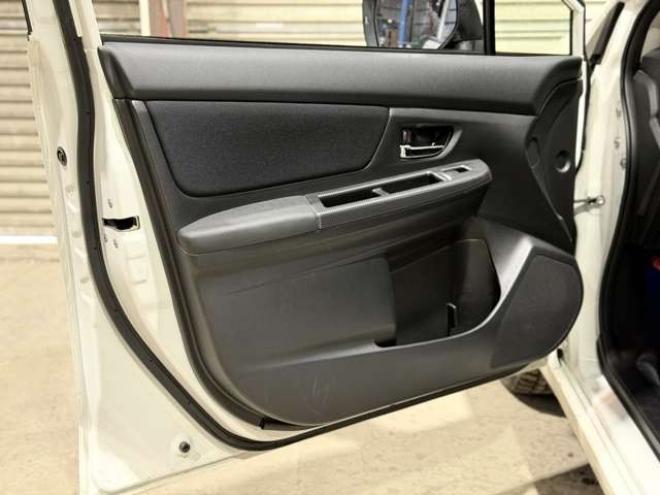 インプレッサスポーツ 2.0 i 4WD　防錆塗装4WDTVナビBカメエンスタ 2000