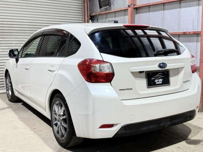 インプレッサスポーツ 2.0 i 4WD　防錆塗装4WDTVナビBカメエンスタ 2000