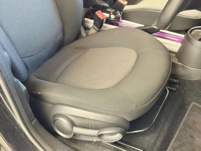 ミニクロスオーバー クーパー D オール4 4WD　防錆塗装4WDディーゼルキーレスETC 正規輸入車 2000