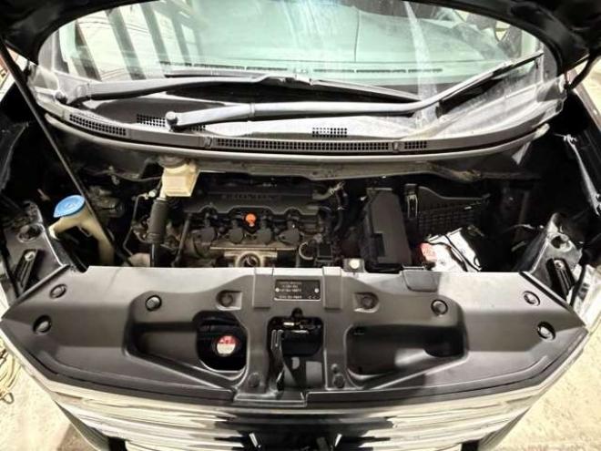 ステップワゴン2.0 スパーダ S 4WD　防錆塗装4WDTVナビBカメETC後席モニタ 2000