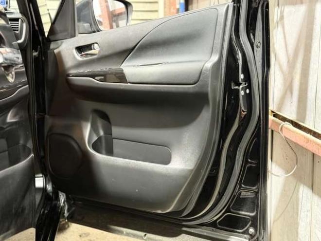 セレナ2.0 ハイウェイスター プロパイロット エディション 4WD　ユーザー買取車防錆塗装4WDドラレコTVナビBカメETC後席モニタエンスタ 2000