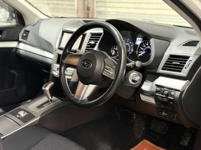 レガシィワゴン2.5 i Sスタイル 4WD　防錆塗装4WDTVナビBカメETC 2500