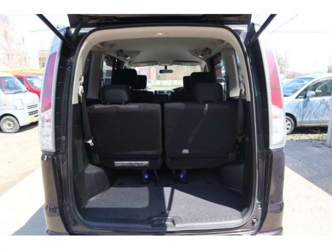 セレナ2.0 ハイウェイスター 4WD　両側パワースライドドア・バックカメラ・スマートキー 2000