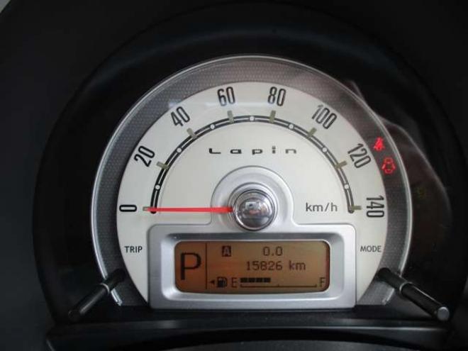 ラパンX 4WD　1.6万キロ・スマートキー・シートヒーター・プッシュスタート 660