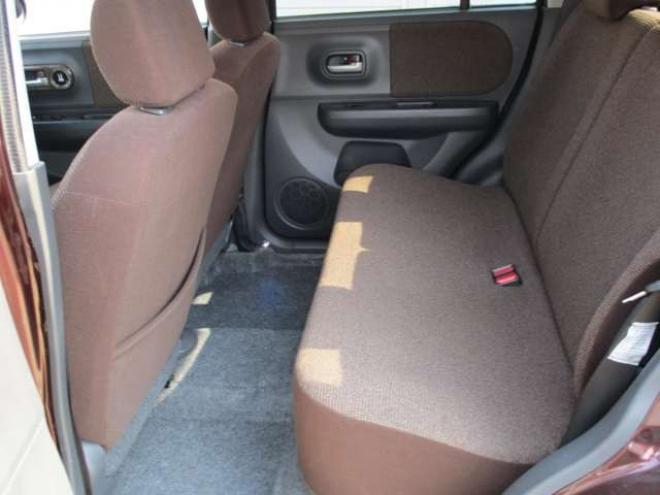 ラパンX 4WD　1.6万キロ・スマートキー・シートヒーター・プッシュスタート 660