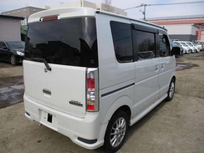 エブリィワゴン PZターボ 4WD　R9/2・ターボ・ナビ・TV・キーレス・左パワースライドドア・タイミングチェーン式 660