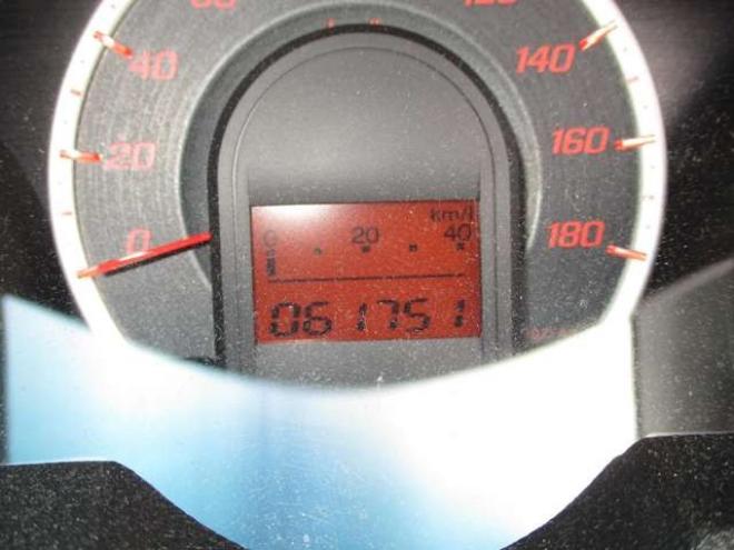 フィット1.3 G 10thアニバーサリー 4WD　6.2万キロ・後期型・ナビ・TV・スマートキー 1300