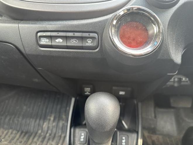 フィット 4WD 1500 5Dr