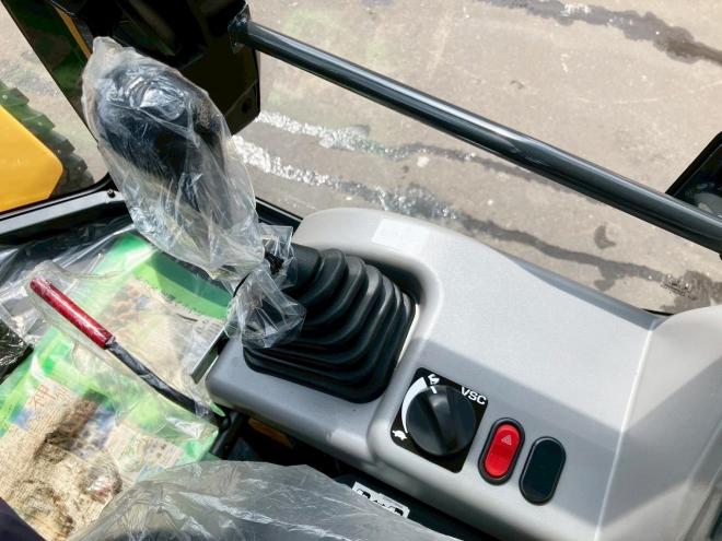 ホイールローダコマツ　未使用　WA40-8　ワンタッチバケツ　建機