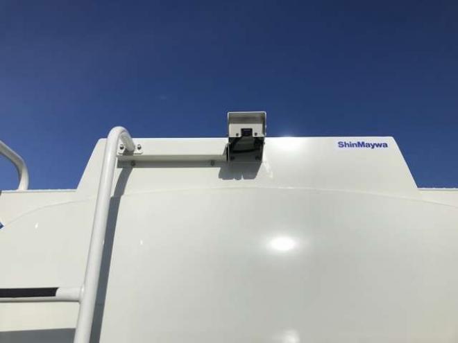 デュトロタンクローリー 2DG-XZU685M 新明和工業　 4WD 4000