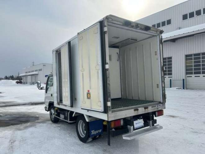 エルフ冷凍バン　2RG-NHS88AN 東プレ　 4WD 2990