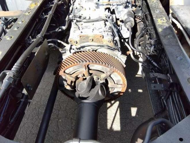 ギガキャブ付シャーシ　2PG-CYY77C　 2WD 9830