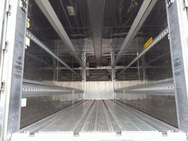 ギガ冷凍ウイング　QKG-CYJ77B 日本フルハーフ　 2WD 9830