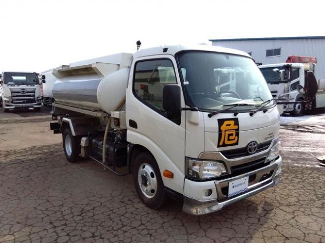 トヨエースタンクローリー　TKG-XZU685 極東開発工業　 4WD 4000