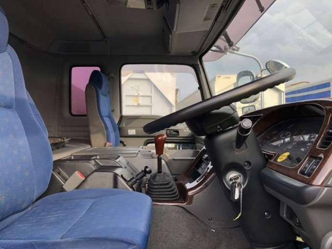 ギガ粉粒体運搬車 QKG-CYY77A 極東開発工業　 2WD 9830