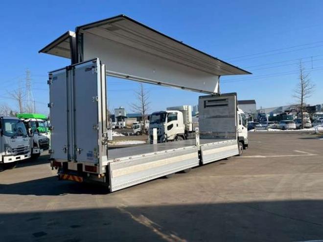 ギガ冷凍ウイング　QKG-CYJ77A 日本フルハーフ　 2WD 9830