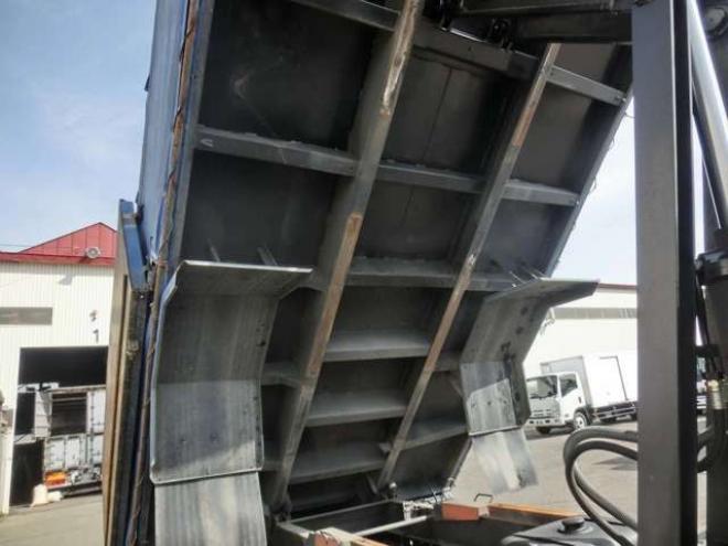 レンジャー深ダンプ　BDG-FE7JLWA　新明和　 2WD 6400